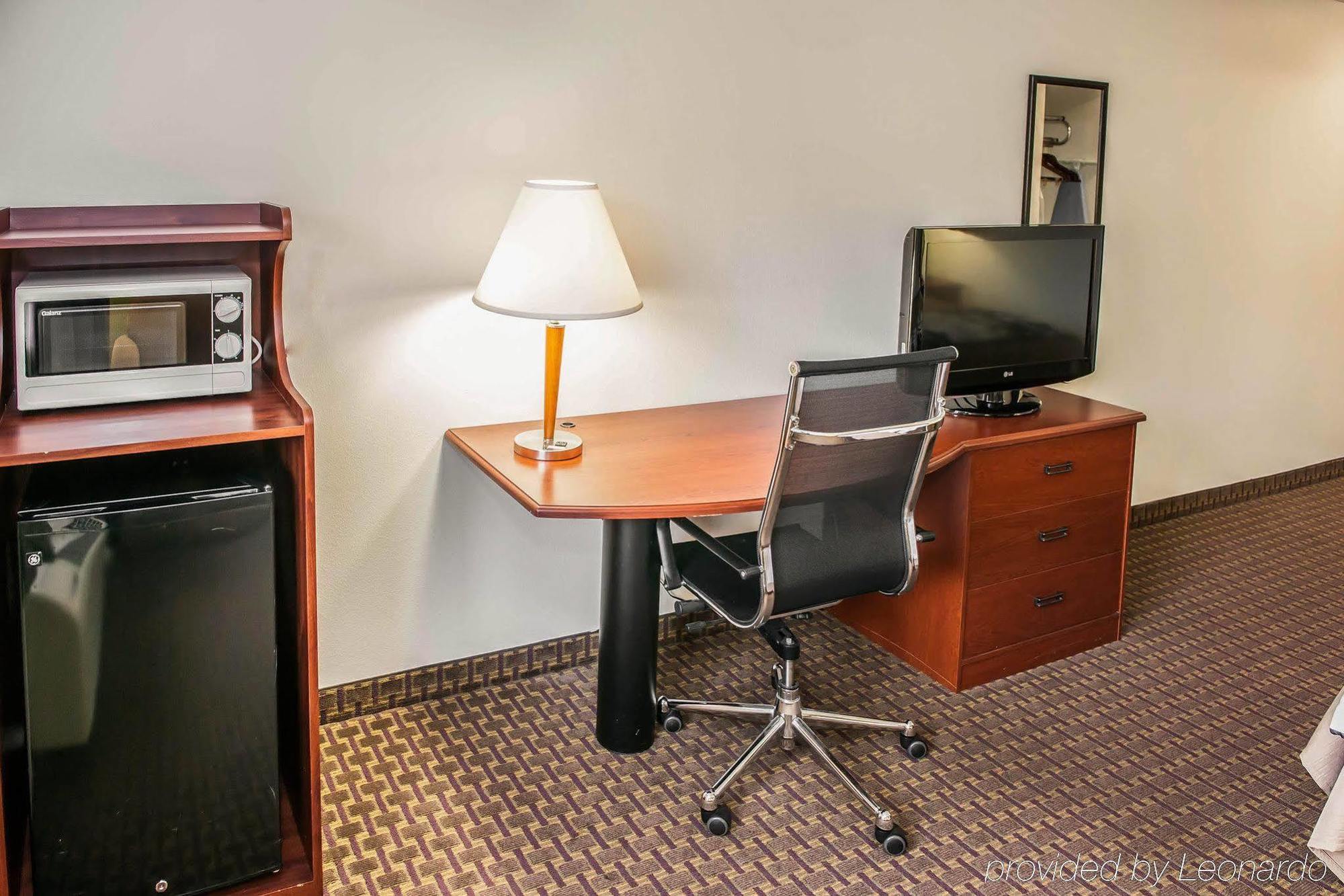 Sleep Inn South Bend Airport Экстерьер фото