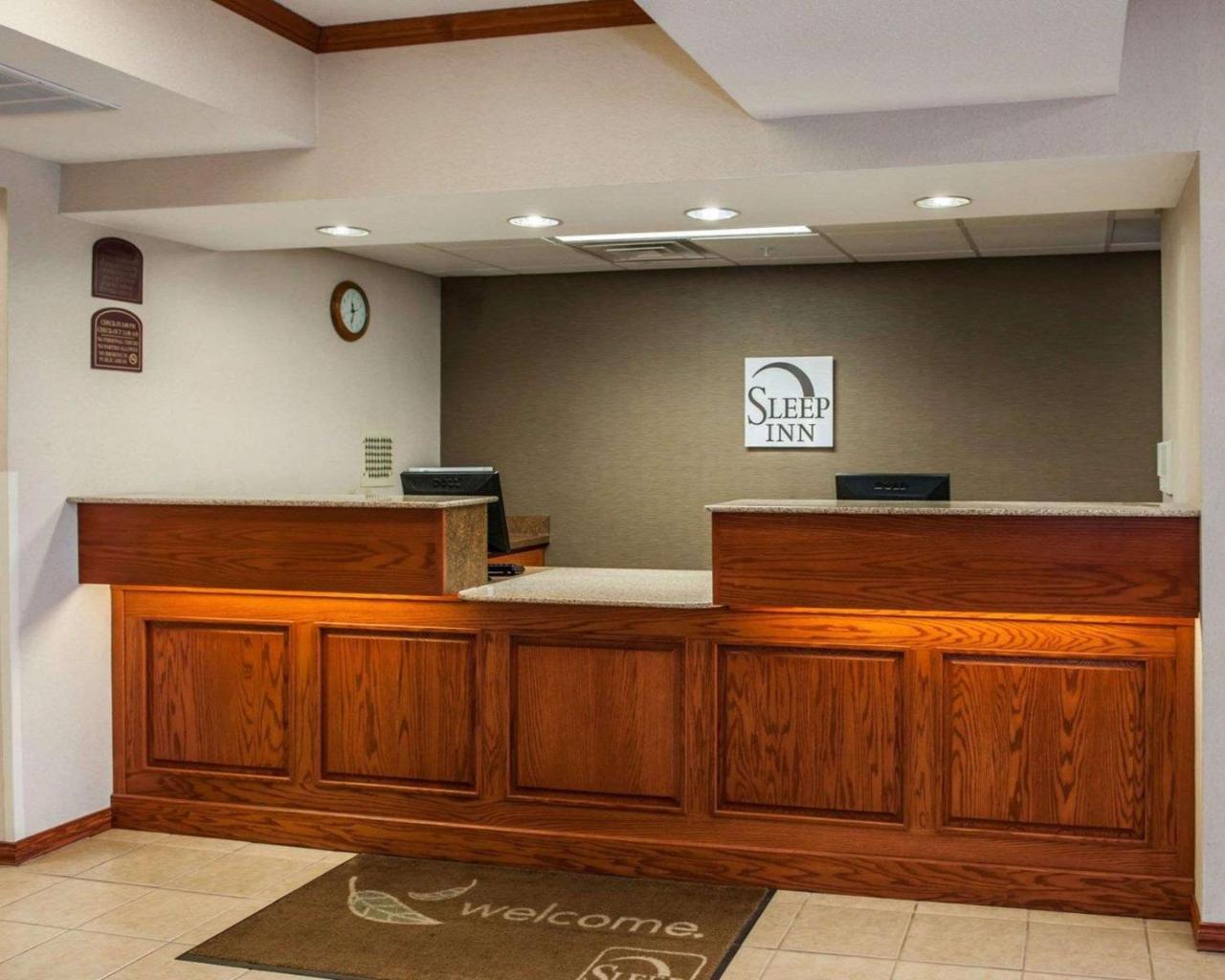 Sleep Inn South Bend Airport Экстерьер фото