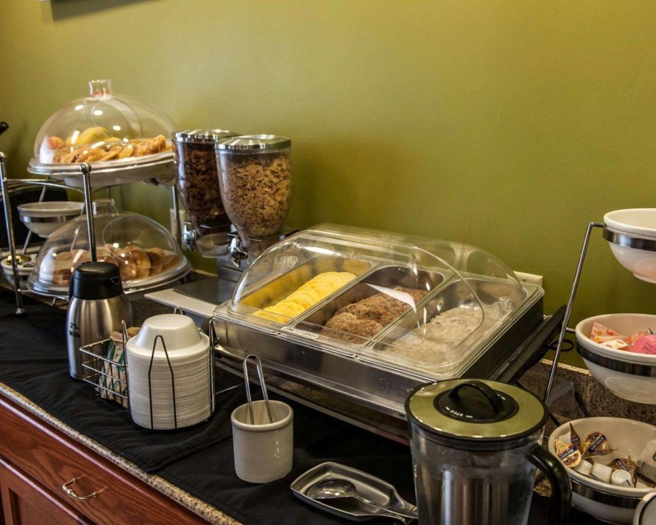 Sleep Inn South Bend Airport Экстерьер фото